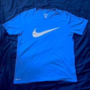 Nike tee